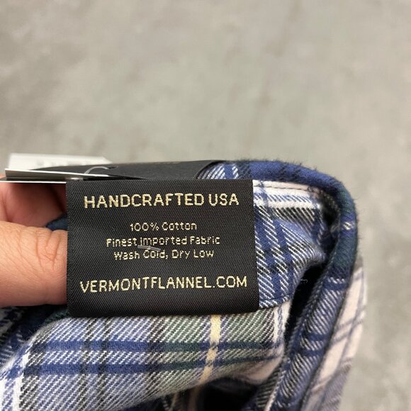 The Vermont Flannel Co Shirt Men Small Blue Plaid Cotton Button Down NWT - Picture 9 of 11